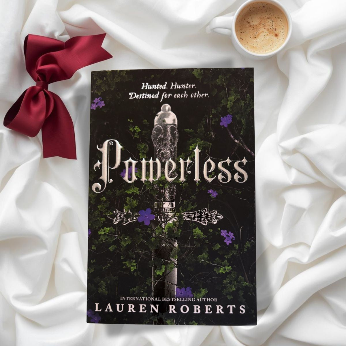 Powerless af Lauren Roberts